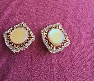 Butler Elegant Gold and Cream Earrings